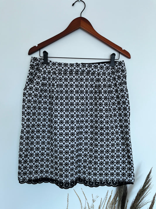 Jupe fleurie noire et blanche (G)