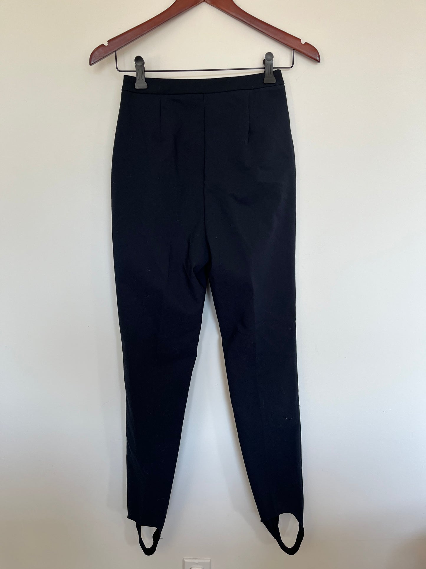 Pantalon Zara - Vue avant sur fond blanc