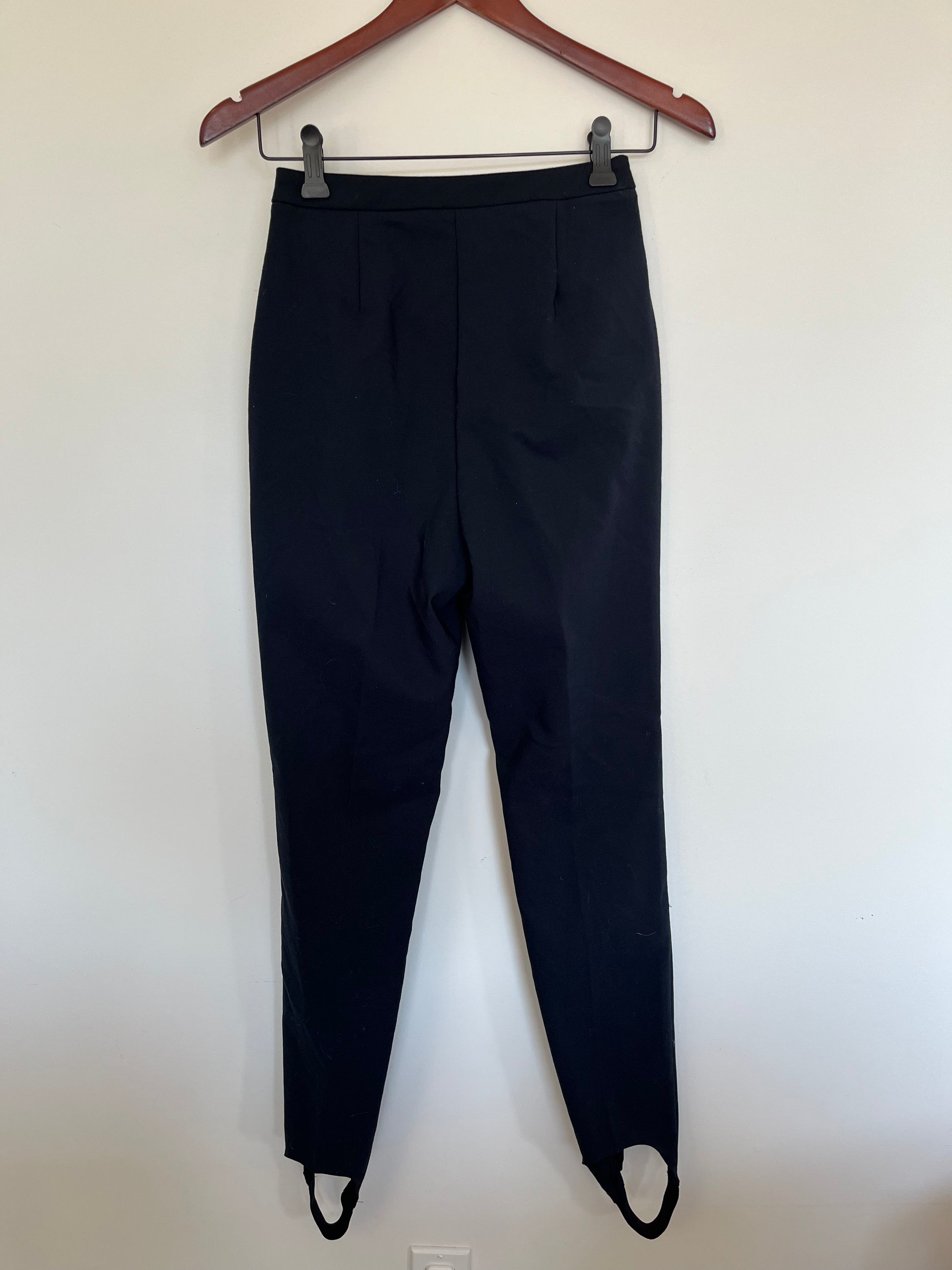 Pantalon Zara - Vue avant sur fond blanc