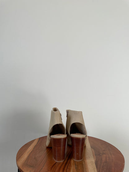 Souliers Steve Madden - Vue arrière sur fond blanc