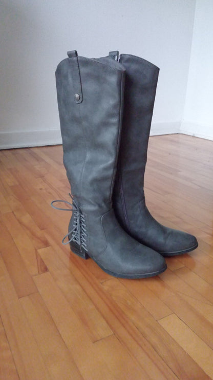 Bottes grises lacées Dream Pairs pointure 6.5 - vue trois quarts