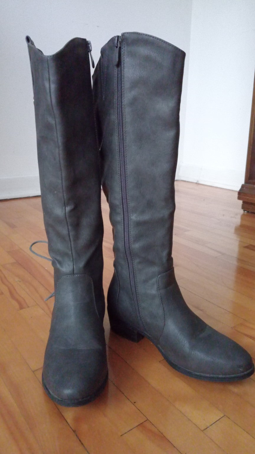 Bottes grises lacées Dream Pairs pointure 6.5 - vue côté