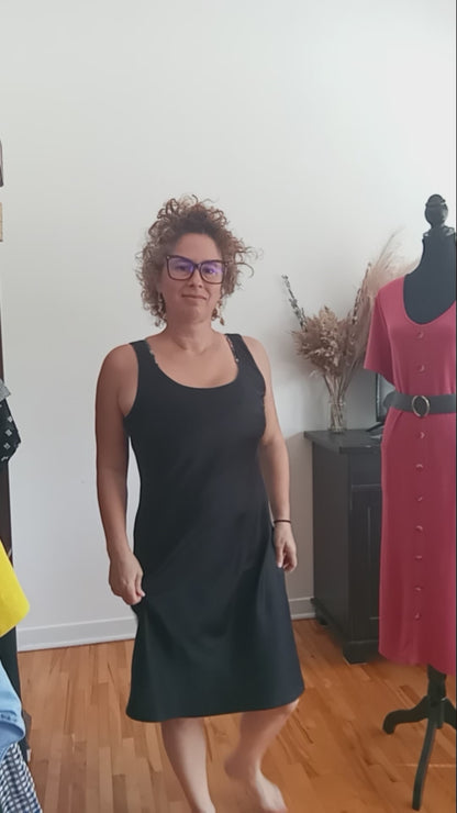 Robe noire fluide en soie (G)