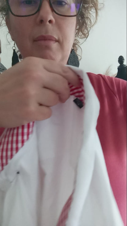 Chemise col rouge (G)