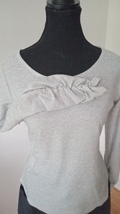Top blanc YAYA Woman taille P - détail du poignet noué